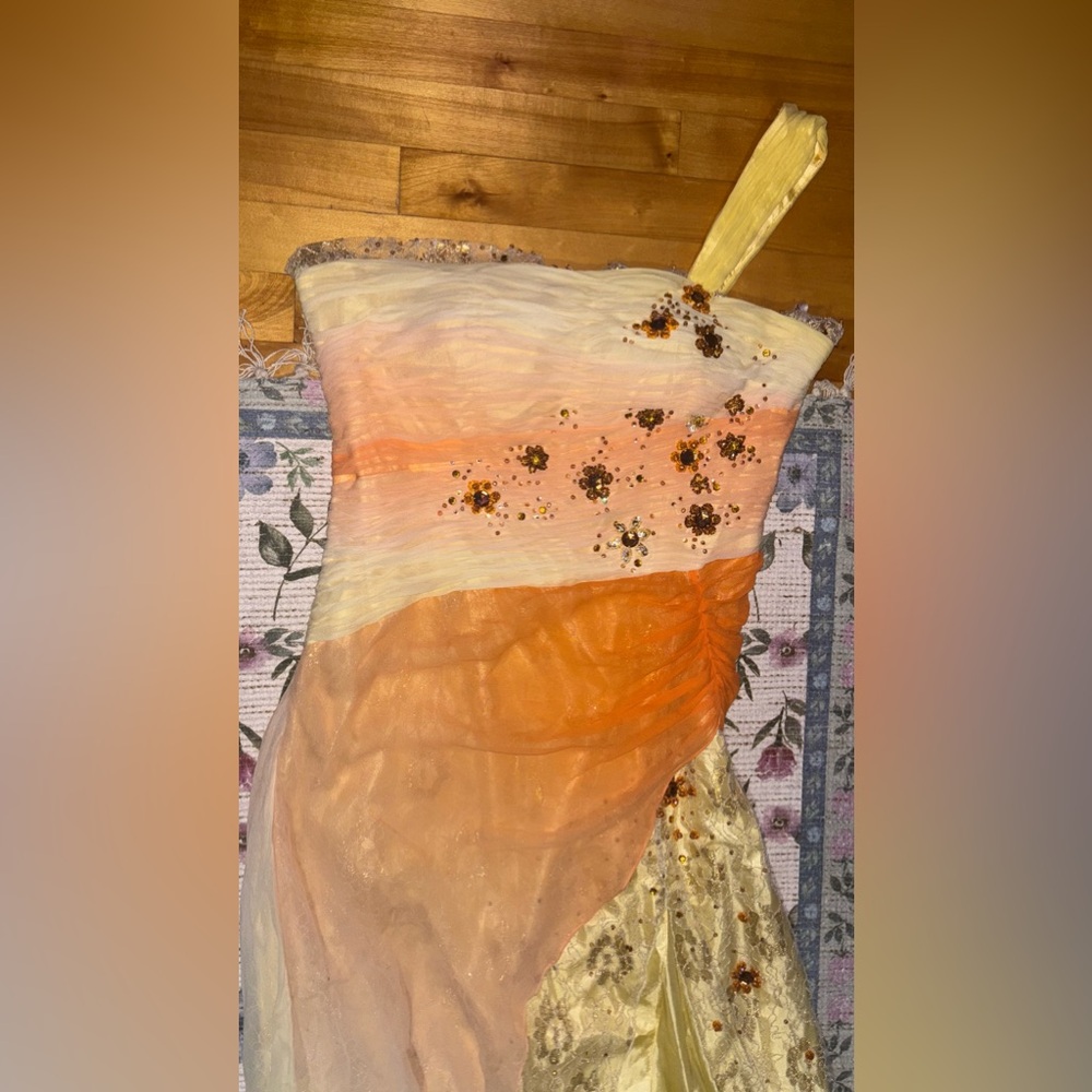 Beautiful vintage beaded cocktail summer dress
